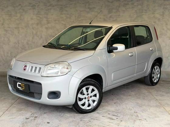 FIAT UNO 1.0 EVO ATTRACTIVE 8V FLEX 4P MANUAL FIAT UNO 1.0 EVO ATTRACTIVE 8V FLEX 4P MANUAL